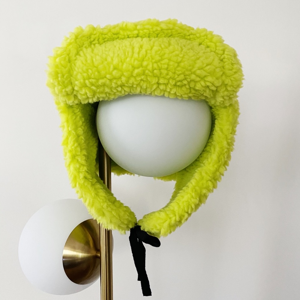 House of Fluff Faux-Fur Shearling Hat Green